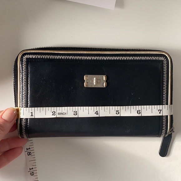 Chanel Black Wallet - Picture 12 of 16